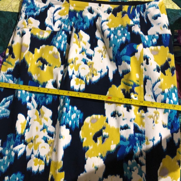NEW LYSSE’ Charity Pencil Skirt Size Large Blue Yellow White Business Workwear - Picture 7 of 8